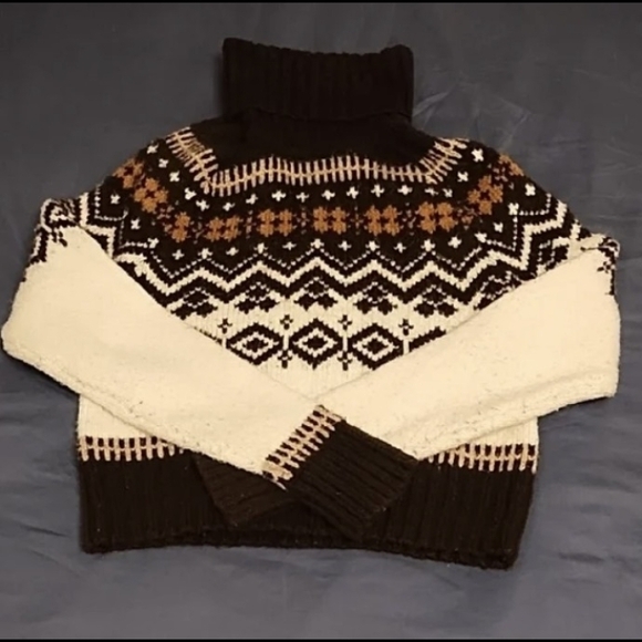 American Eagle Outfitters Winter Knit Turtleneck Sweater - Picture 1 of 5